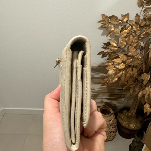 Prada wallet - Picture 3 of 6